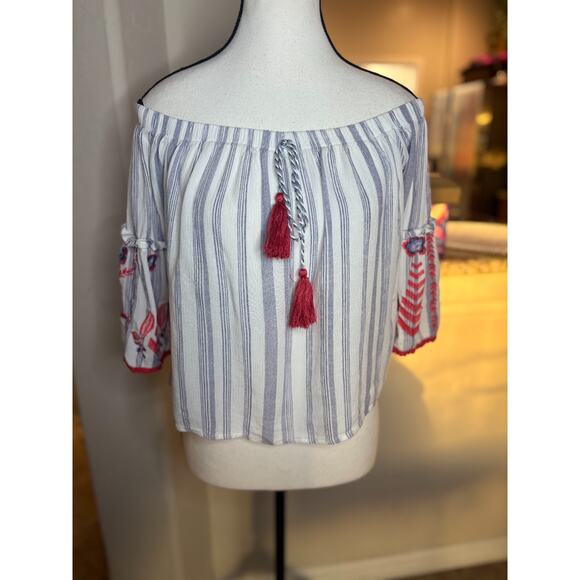 Altar'd State Embroidered Tassel Boho Off The Shoulder Peasant Top XS 0-2 - Picture 2 of 5